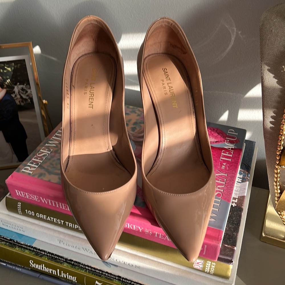 Saint Laurent Paris Nude Heels - Picture 2 of 9